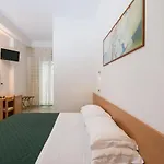 Haiti فندق 2*